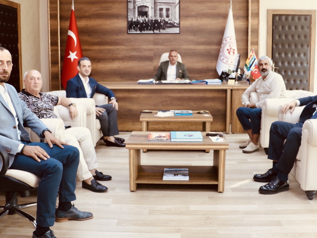 Antalya Gençlik ve Spor İl Müdürü Sn. Yavuz Gürhan Bey'e nezaket ziyareti.